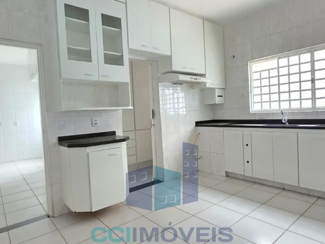 Imagem 2: CASA RESIDENCIAL em SANTA RITA DO SAPUCAÍ - MG, CENTRO