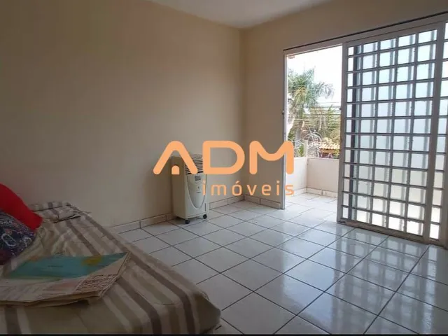 Imagem 11: Casa á venda 4 Qtos - Sendo 2 Suítes - Gentil Meireles - Goiânia - 250m²