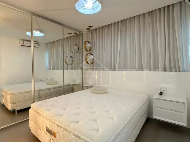 Imagem 13: Casa de Alto Padrão à Venda no Boulevard Lagoa