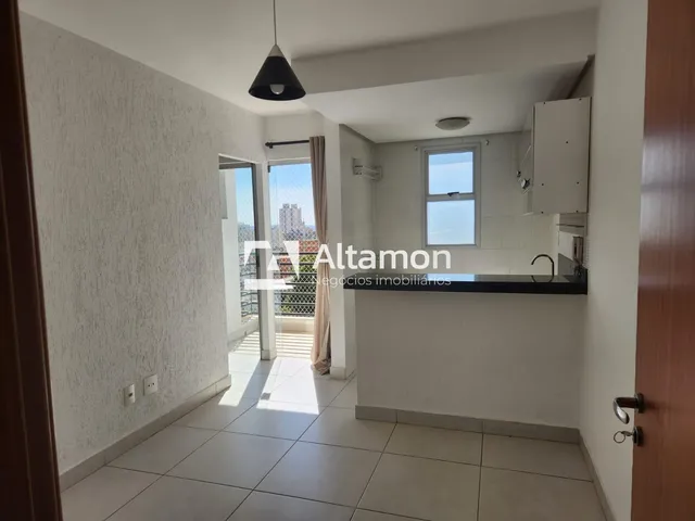 Imagem 11: Apartamento de 1 suíte com armário, sala, cozinha com armários, área de serivço