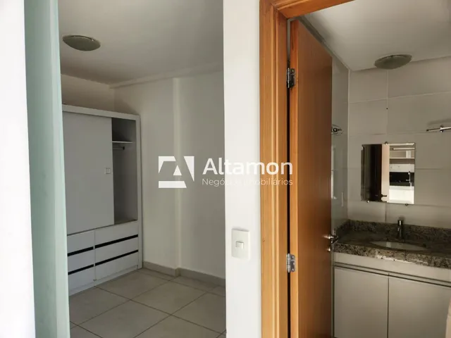 Imagem 13: Apartamento de 1 suíte com armário, sala, cozinha com armários, área de serivço