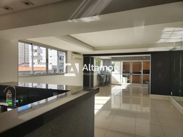 Imagem 14: Apartamento de 1 suíte com armário, sala, cozinha com armários, área de serivço