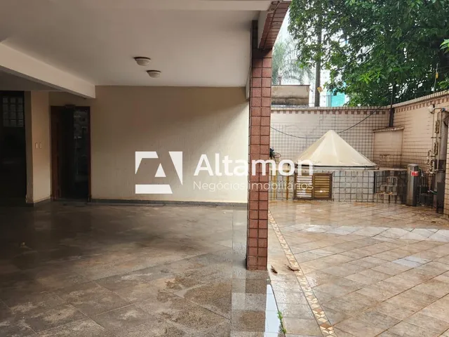 Imagem: Sobrado Residencial ou Comercial no Setor