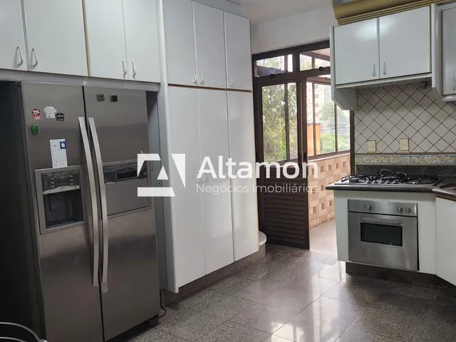Imagem 8: Sobrado Residencial ou Comercial no Setor Bueno - 3 suítes