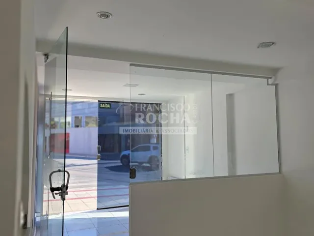 Imagem 3: Loja Comercial de 131 m² em Localização Estratégica Próxima ao Shopping Vila Velha
