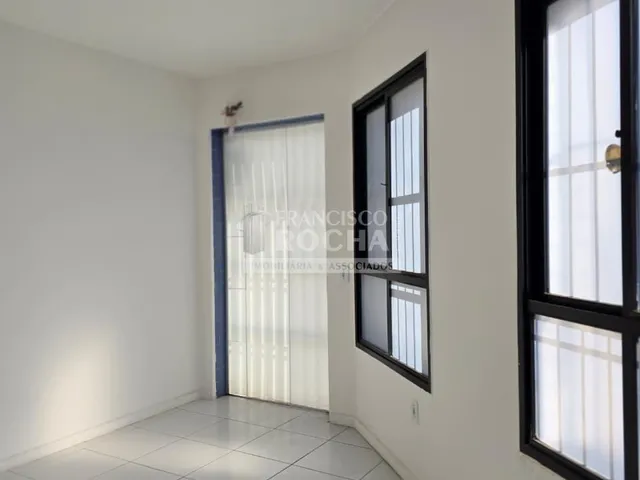 Imagem 2: Loja Comercial de 131 m² em Localização Estratégica Próxima ao Shopping Vila Velha