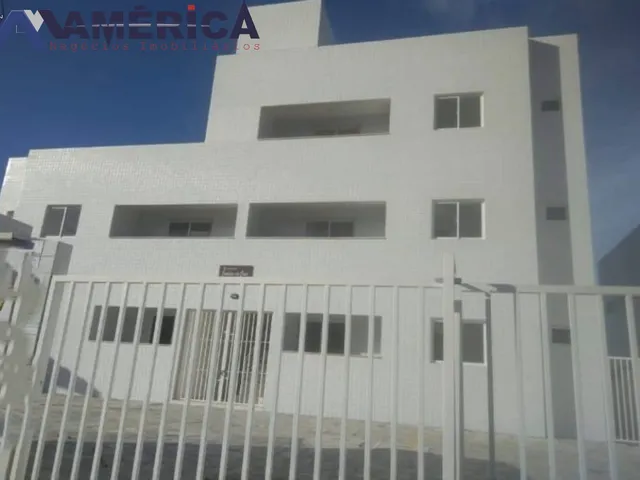 Imagem: O apartamento possui 2 Dormitórios, 1 Suíte, 1 Banheiro,