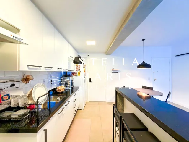 Imagem 6: Ipanema, Apartamento reformado, em andar alto, com 76 m2 e 3 quartos, à venda em prédio