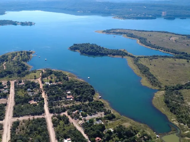 Imagem 8: Chácaras próximo ao Lago no setor Lago das Aroeiras em Caldas Novas