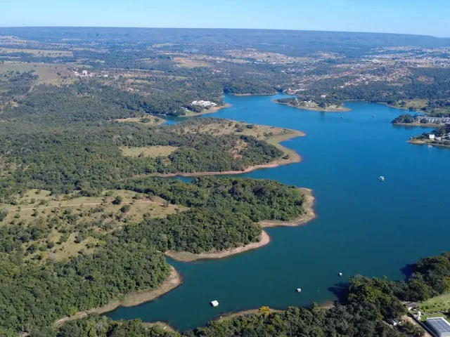 Imagem 12: Chácaras próximo ao Lago no setor Lago das Aroeiras em Caldas Novas