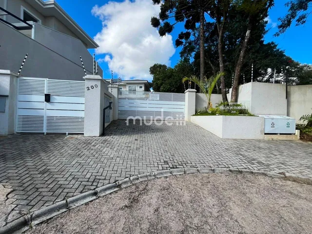 Imagem 11: Sobrado com 3 Suítes e Amplo Quintal Privativo