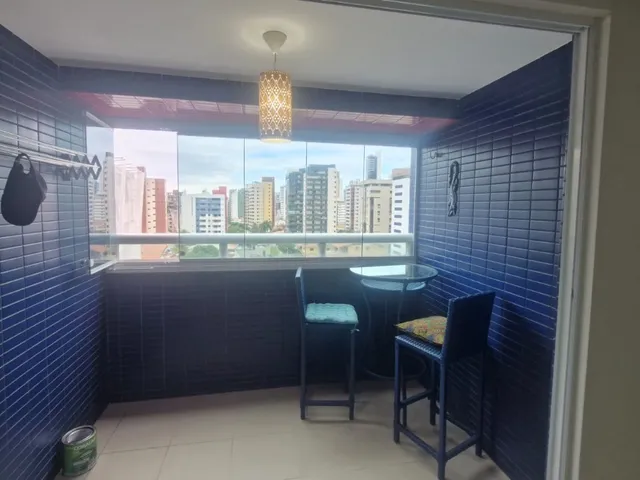 Imagem: O apartamento possui 2 Dormitórios, 1 Suíte, 2 Vagas na