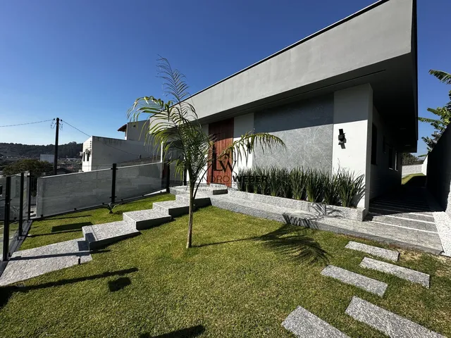 Imagem: Casa 3 Dormitórios em São José/SC