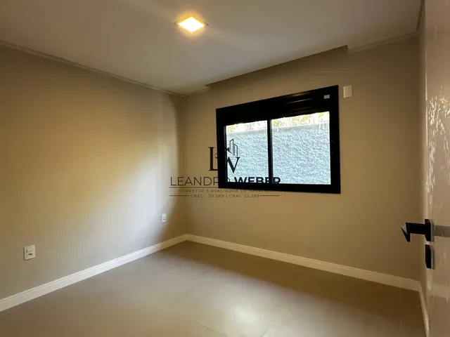 Imagem 9: Casa 3 Dormitórios em São José/SC