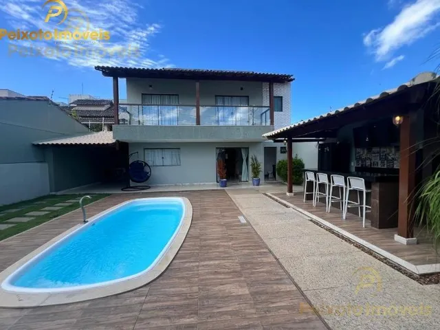 Imagem: A casa possui 3 Dormitórios, 2 Suítes, 5 Banheiros, 4