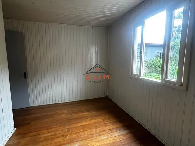 Imagem 6: Casa à venda em Farroupilha, São José - 3 Dormitórios, Pátio e 2 Vagas de Garagem