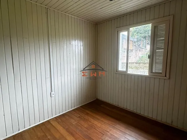 Imagem 7: Casa à venda em Farroupilha, São José - 3 Dormitórios, Pátio e 2 Vagas de Garagem