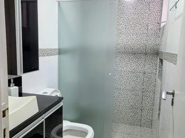 Imagem 5: Casa à Venda em Garopaba-SC, Centro: 7 Quartos, 1 Suíte, 4 Salas, 5 Banheiros, 6 Vagas