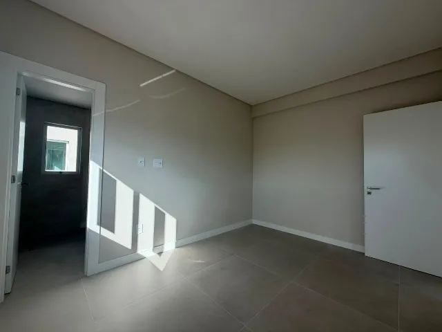 Imagem 8: APARTAMENTO DE 2 DORMITÓRIOS COM 1 SUITE E SACADA COM CHURRASQUEIRA NO BAIRRO DAS NACOES