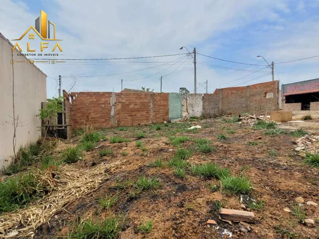 Imagem 15: Lote murado com barracão iniciado no vila dourada
