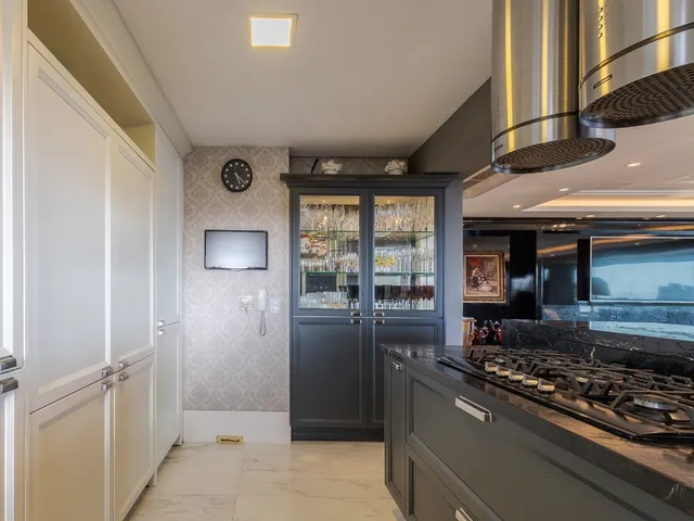 Imagem 10: Apartamento à venda em Porto Alegre, Bela Vista, com 3 quartos, 200m²