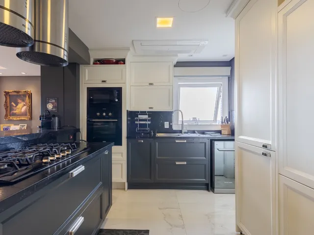 Imagem 16: Apartamento à venda em Porto Alegre, Bela Vista, com 3 quartos, 200m²