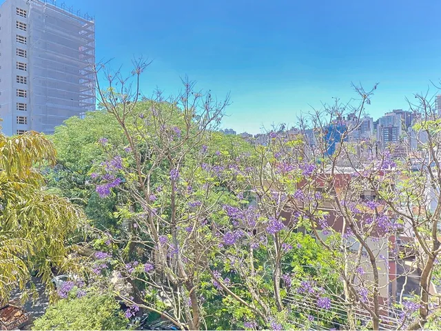 Imagem 2: Cobertura à venda em Porto Alegre, Petrópolis, com 3 quartos, 150m²