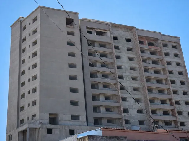 Imagem 5: Apartamento à venda em Itajubá-MG no Centro: 3 quartos, 1 suíte, 2 salas, 2 banheiros