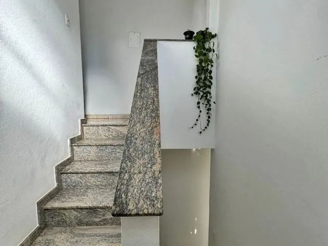 Imagem 6: Casa à venda em Itajubá-MG, no bairro Varginha: 3 quartos, 1 sala, 2 banheiros, vaga de