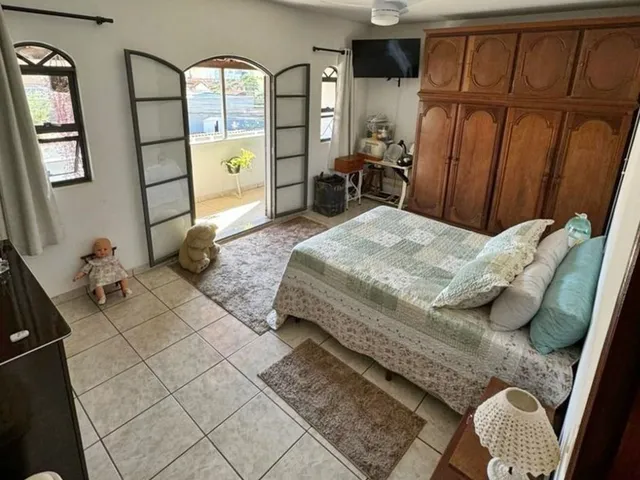 Imagem 3: Casa à venda em Itajubá-MG, no bairro Varginha: 3 quartos, 1 sala, 2 banheiros, vaga de
