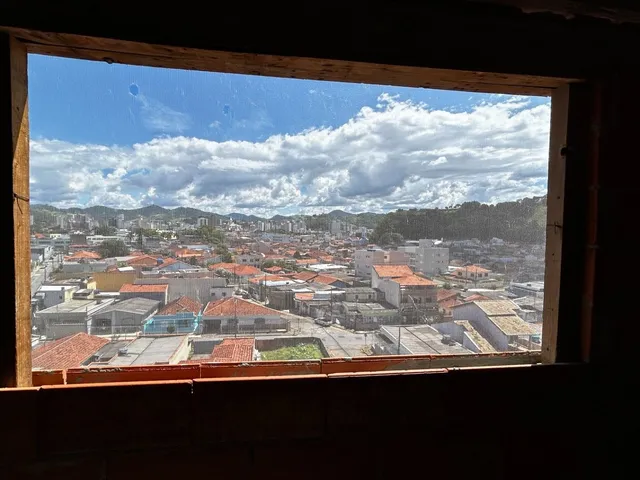 Imagem 7: Apartamento à venda em Itajubá-MG, bairro Medicina: 2 quartos, 2 suítes, 2 salas, 3