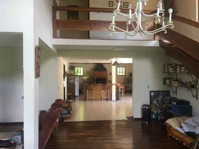 Imagem 16: Fazenda de Luxo à Venda em Delfim Moreira-MG, Bairro Taquaral: 4 Quartos, 1 Suíte, 2