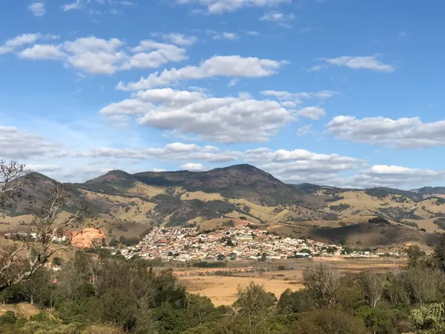 Imagem 5: Terreno à venda em Itajubá-MG, no bairro Nações, com 1.120,00 m² de área