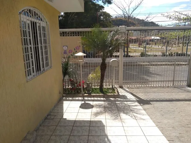 Imagem 3: Imperdível Casa à Venda em Itajubá-MG, Bairro São Sebastião: 5 Quartos, 1 Suíte, 1