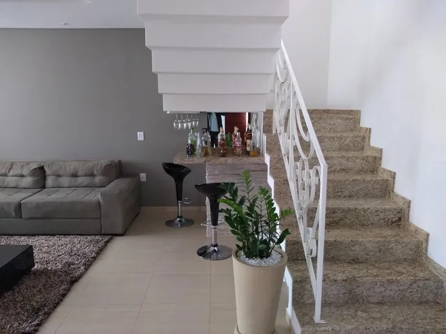 Imagem 14: Casa à venda em Itajubá-MG, bairro Pinheirinho: 3 quartos, 1 suíte, 3 salas, 4