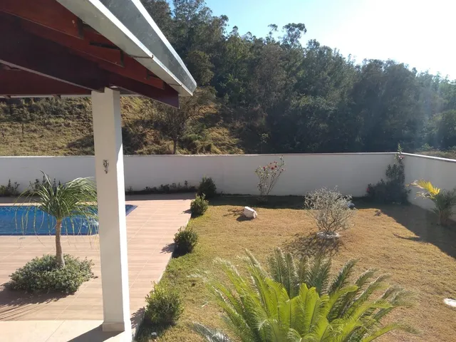 Imagem 8: Casa à venda em Itajubá-MG, bairro Pinheirinho: 3 quartos, 1 suíte, 3 salas, 4