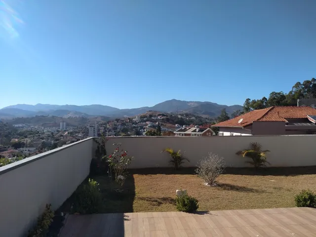 Imagem 11: Casa à venda em Itajubá-MG, bairro Pinheirinho: 3 quartos, 1 suíte, 3 salas, 4