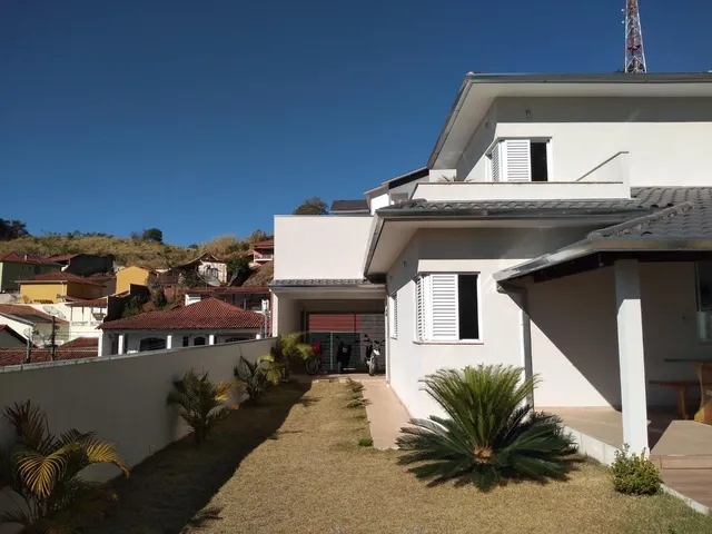 Imagem 13: Casa à venda em Itajubá-MG, bairro Pinheirinho: 3 quartos, 1 suíte, 3 salas, 4