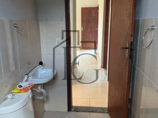Imagem 9: Casa para Venda em Araruama, Centro (Iguabinha), 2 dormitórios, 1 banheiro, 1 vaga