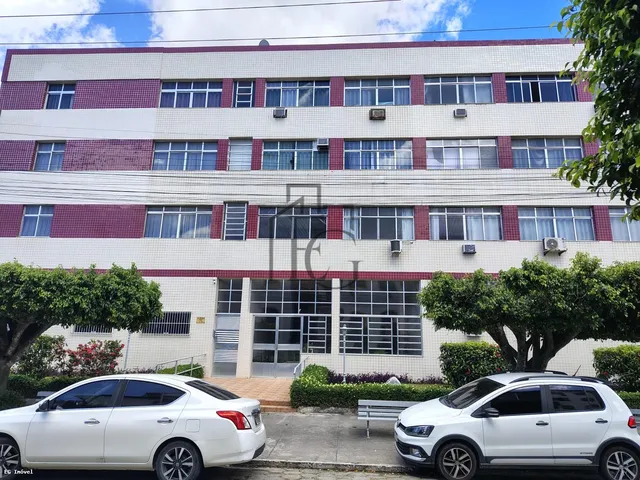 Imagem: O apartamento possui 1 Dormitório, 1 Banheiro, 1 Vaga na