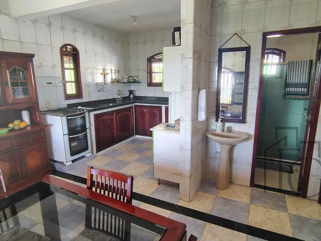 Imagem 13: Casa para Venda em Saquarema, Bacaxá (Bacaxá), 3 dormitórios, 2 suítes, 1 banheiro, 4