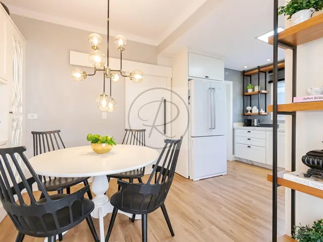 Imagem 15: Casa à venda em Curitiba, Santa Felicidade, com 3 quartos, 249m²