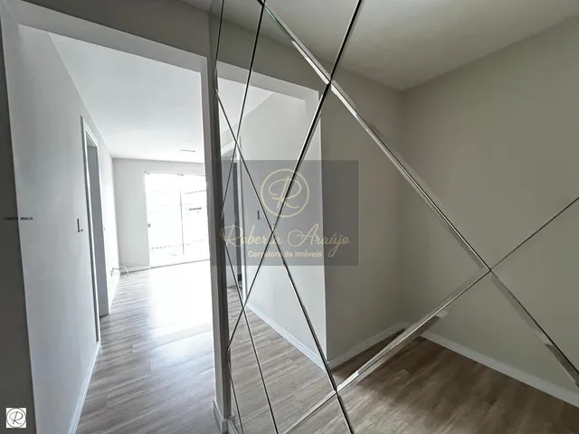 Imagem 2: Apartamento para Venda em São José dos Pinhais, Iná, 3 dormitórios, 1 banheiro, 2