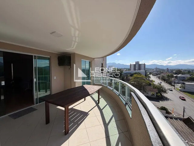 Imagem 3: Apartamento à venda com 3 dormitórios (1 suíte), 146,30 m² no bairro das Capitais em