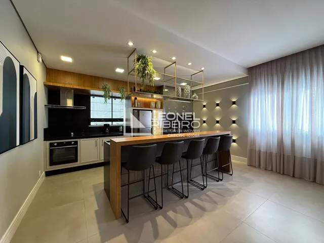 Imagem 14: Apartamento à venda com 3 dormitórios (1 suíte), 146,30 m² no bairro das Capitais em