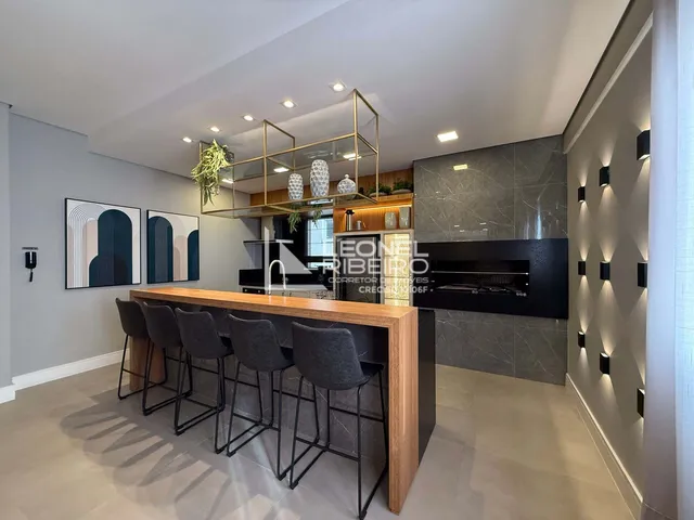 Imagem 12: Apartamento à venda com 3 dormitórios (1 suíte), 146,30 m² no bairro das Capitais em