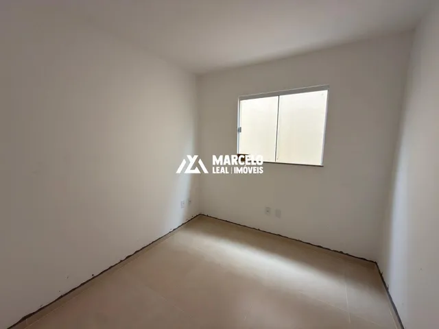 Imagem 2: Alugo casa de esquina com 3/4 sendo uma suíte acabamento em porcelanato com tota