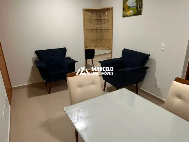 Imagem: O apartamento possui 2 Dormitórios, 1 Banheiro, 1 Vaga na
