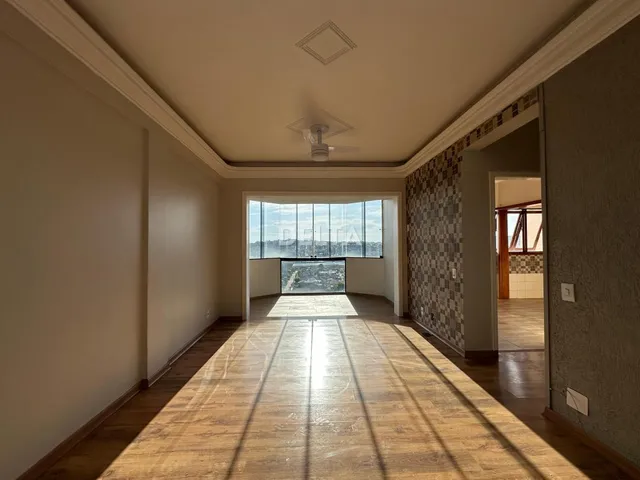 Imagem: Apartamento amplo com 02 dormitórios, sendo