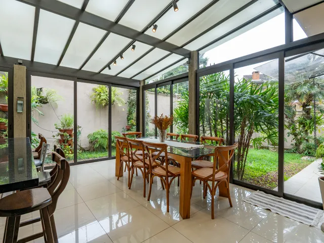 Imagem: Casa À Venda no Bairro Vila Suzana em São